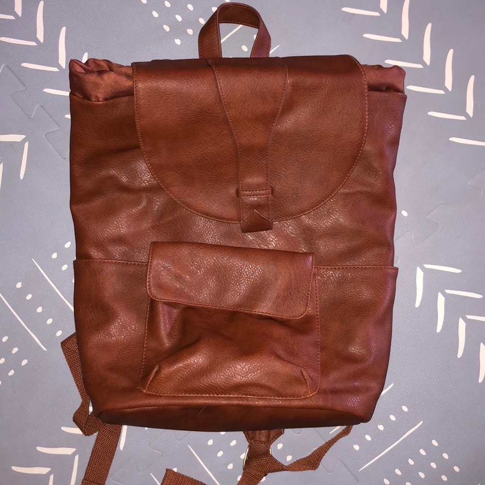 Universal thread never used backpack